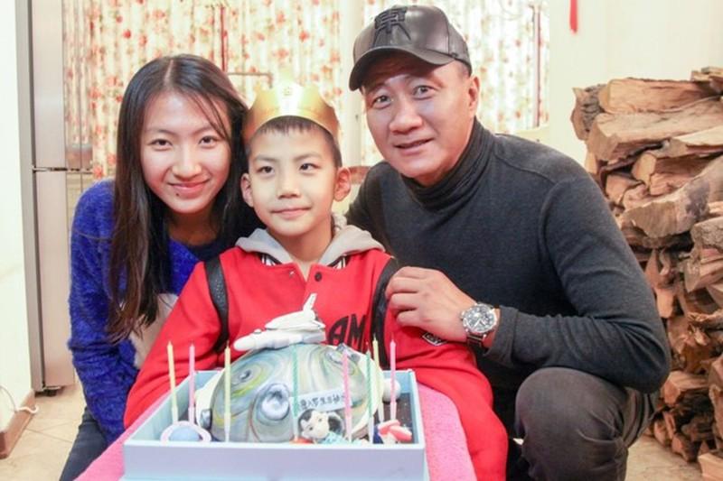 The son of actor Thien Long Bat Bo causes a fever with his talented appearance - 6