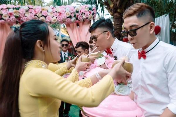 Những thử thách đón dâu khiến các chú rể Việt Nam chỉ biết khóc-6