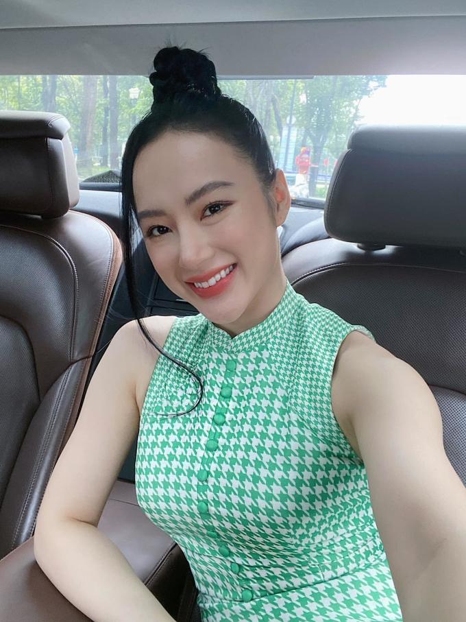 Angela Phương Trinh nghiện trang phục khoe vai u thịt bắp-8