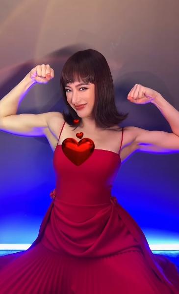 Gymer xịn cũng ngả mũ nhìn Angela Phương Trinh nâng tạ 260kg-9