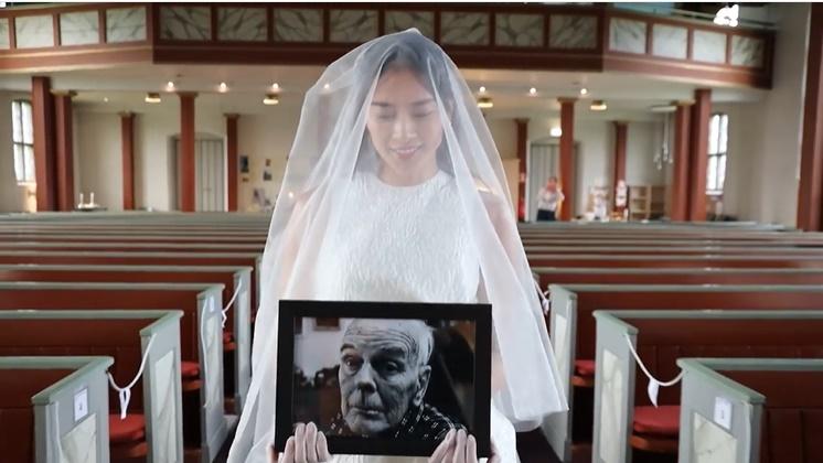Di ảnh cha nuôi quá cố xuất hiện trong hôn lễ Ngô Thanh Vân-5
