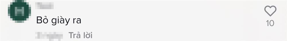 Thí sinh Hoa Hậu Hoàn vũ ngồi phản cảm, chân dài mà nết ngắn-3