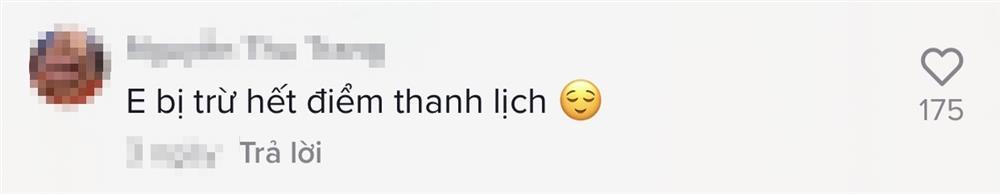 Thí sinh Hoa Hậu Hoàn vũ ngồi phản cảm, chân dài mà nết ngắn-4