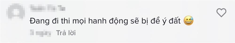 Thí sinh Hoa Hậu Hoàn vũ ngồi phản cảm, chân dài mà nết ngắn-5