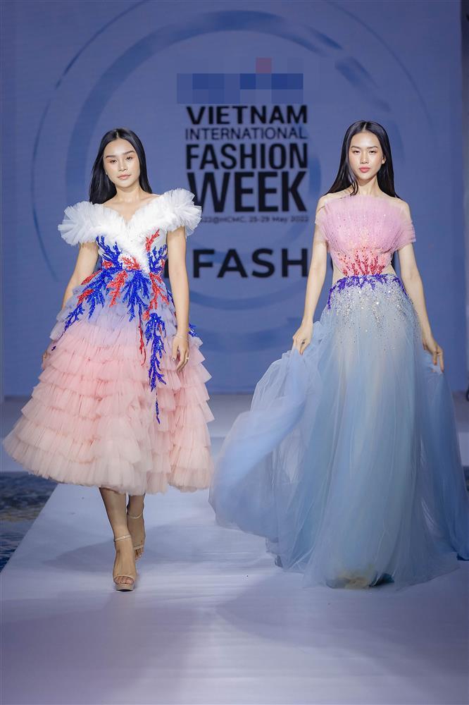 Event Fashion Week: Thanh Hằng nổi bật giữa dàn thí sinh hoa hậu-5