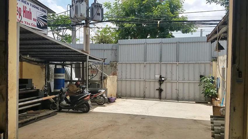 Clip: Băng trộm đột nhập công ty ở TP.HCM, lấy tài sản hơn 200 triệu-4