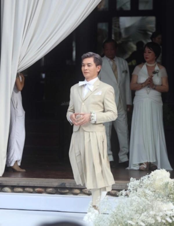 Nam Trung mặc váy quẩy tung tiệc hậu đám cưới Ngô Thanh Vân-2
