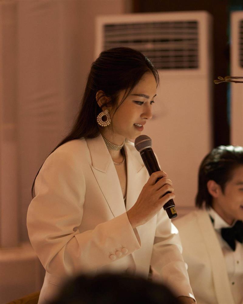 Bị nghi khó qua tuổi 40 vì chuyển giới, Nong Poy vẫn đẹp như nữ thần-6