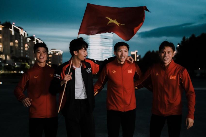 Kết hợp nghệ sĩ Trần Tiến, bài mới của Đen Vâu bị chê dở nhất sự nghiệp-2