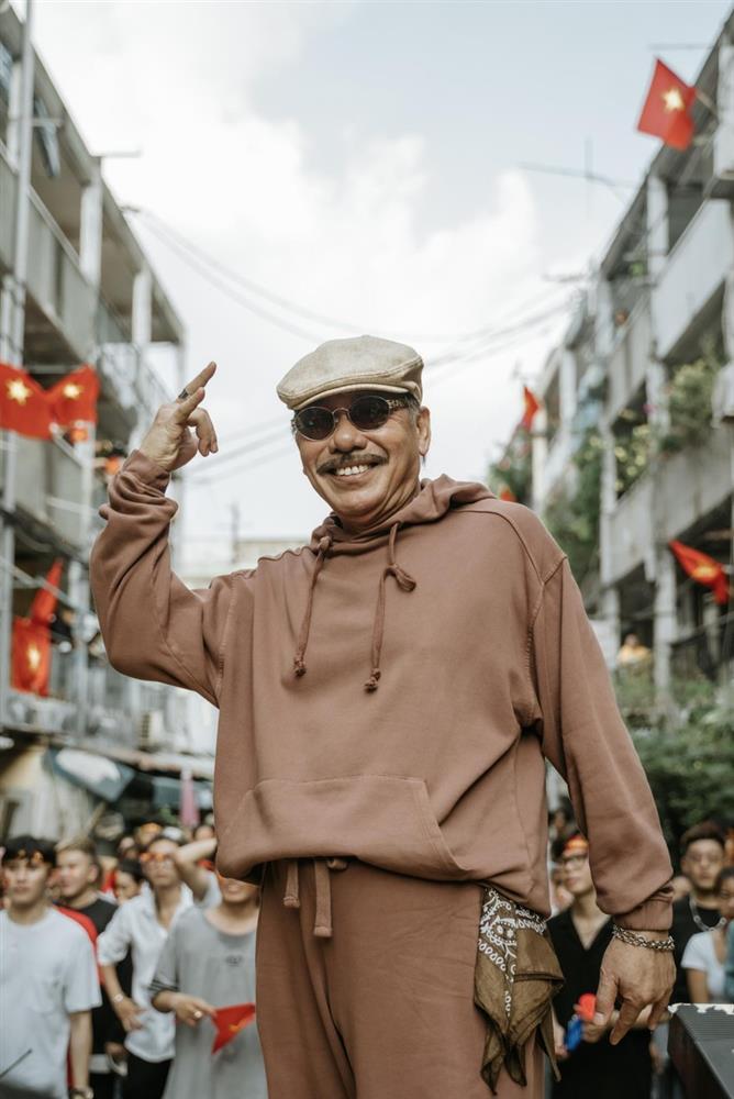 Kết hợp nghệ sĩ Trần Tiến, bài mới của Đen Vâu bị chê dở nhất sự nghiệp-3