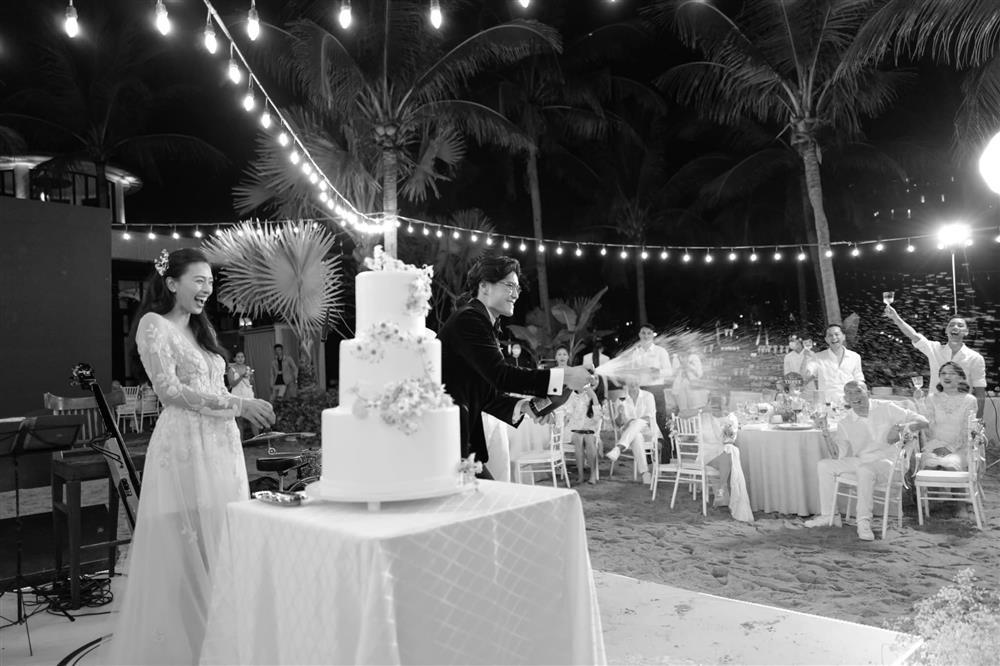 Ngô Thanh Vân tung ảnh phòng tân hôn sau đám cưới Huy Trần-5