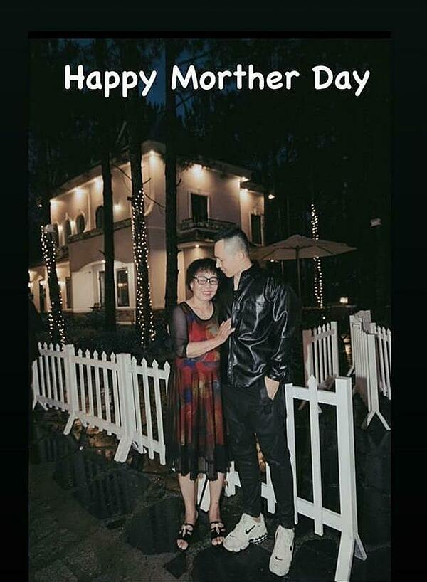 Vũ Khắc Tiệp xóa vội caption ô dề khi nhận xét con nuôi-4