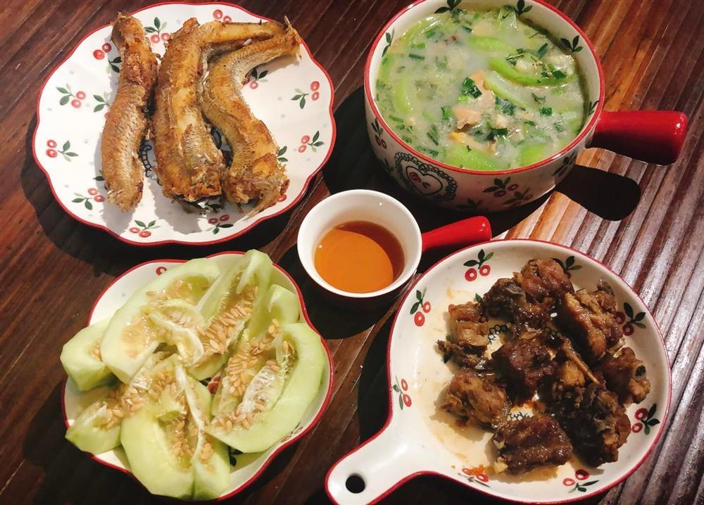 Loạt mâm cơm 2 người đầy đặn, cách nấu vừa nhanh lại vừa ngon-14