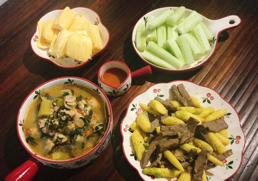 Loạt mâm cơm 2 người đầy đặn, cách nấu vừa nhanh lại vừa ngon-5