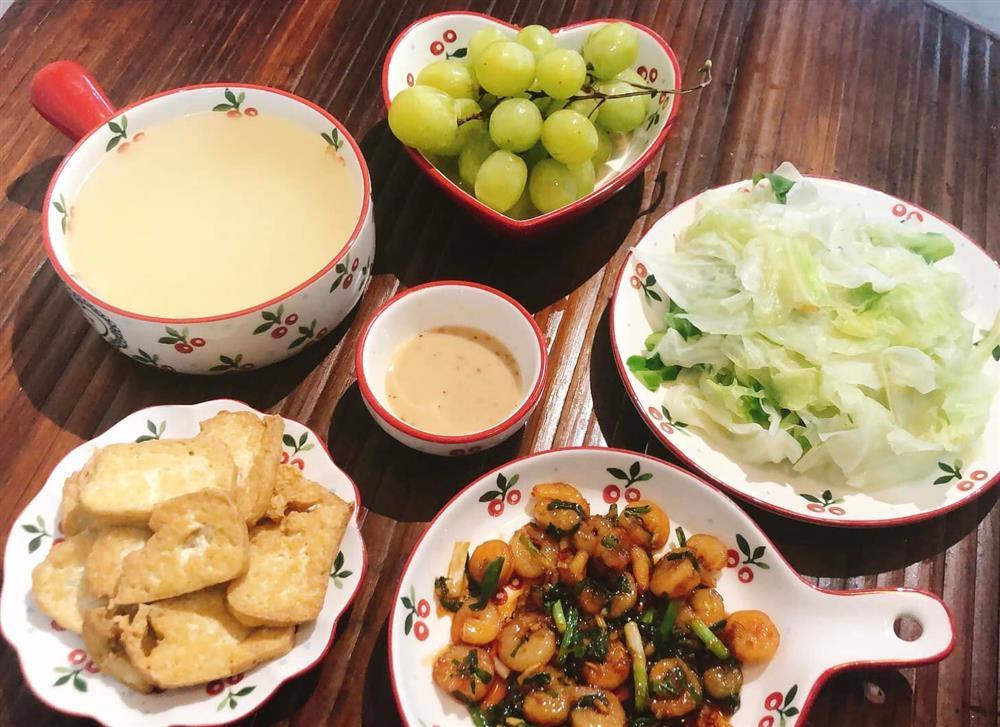 Loạt mâm cơm 2 người đầy đặn, cách nấu vừa nhanh lại vừa ngon-7