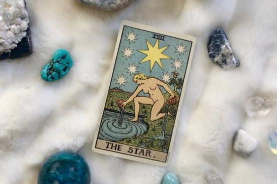 Bói bài Tarot thứ 4 ngày 11/5/2022: Hạnh phúc tự dưng sẽ đến