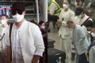 Tài tử 'Giày Thủy Tinh' Han Jae Suk gặp sự cố hành lý khi tới sân bay Việt Nam