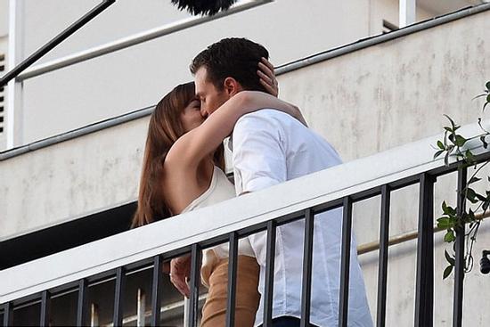 5 địa điểm quen mà lạ giúp vợ chồng thăng hoa 'chuyện chăn gối'