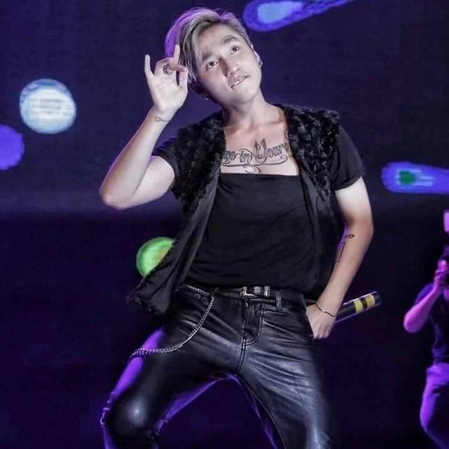 Sơn Tùng gặp hạn vì áo: Hết áo in chữ chửi bậy đến xả áo ô nhiễm môi trường-9