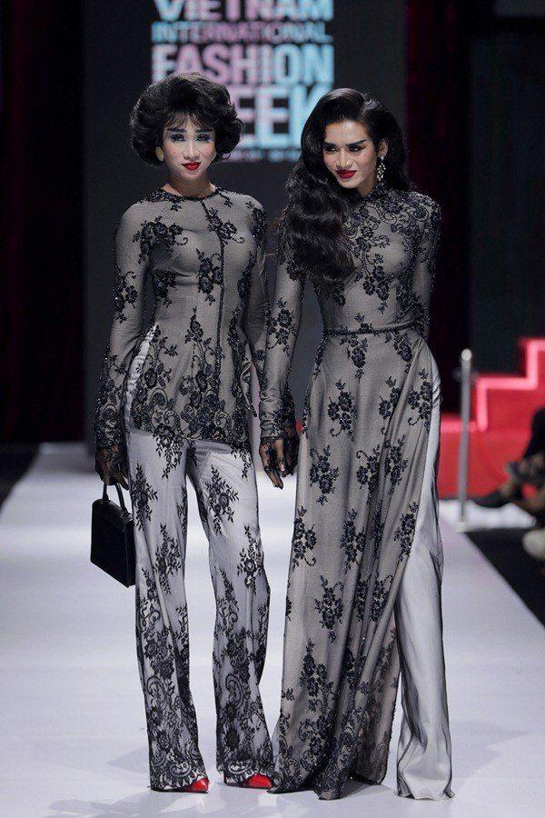 Nào chỉ mặc váy, Nam Trung đi giày 10cm catwalk nhoay nhoáy-11