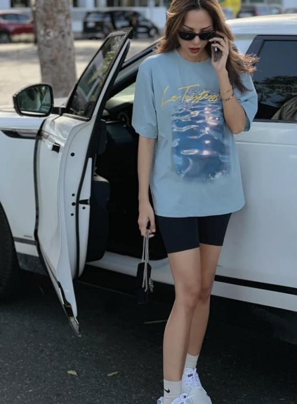 Lệ Quyên thả rông vòng 1 trễ nải - Lương Thu Trang nay sexy lạ hoắc-5