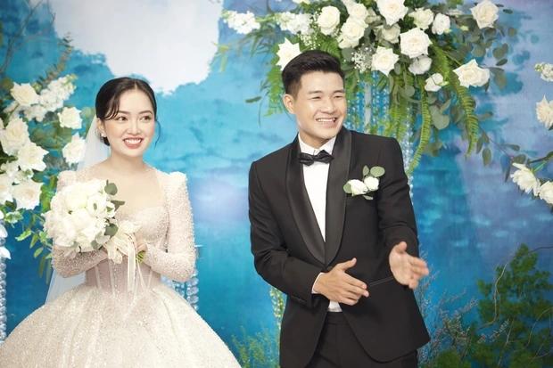 Beautiful moments in the wedding Ha Duc Chinh - Mai Ha Trang-6