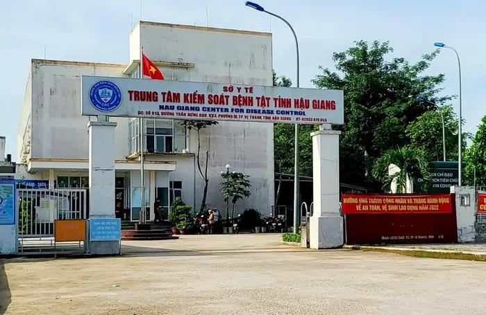 Dismissal of Director of CDC Hau Giang-1