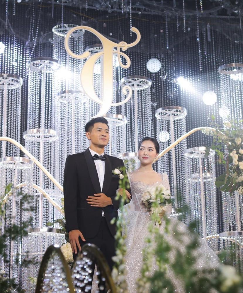 Rơi nước mắt tâm sự vợ Hà Đức Chinh gửi chồng sau đám cưới-2