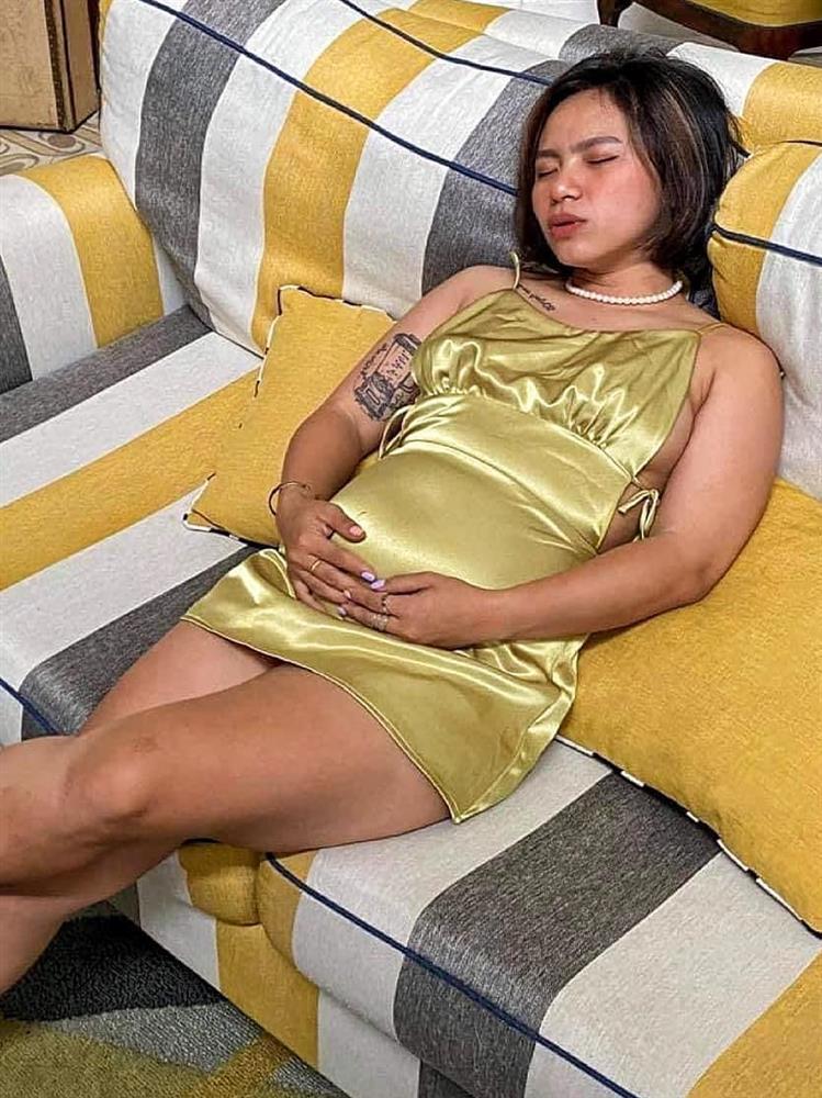 Nữ diễn viên Vbiz đứng vẫn không cao bằng Kỳ Duyên ngồi-3