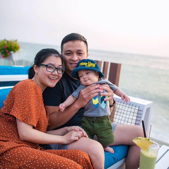 Cựu thành viên Mắt Ngọc sau nhiều năm chật vật sinh con giờ ra sao?-3