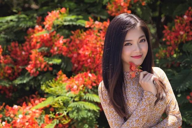 Cựu thành viên Mắt Ngọc sau nhiều năm chật vật sinh con giờ ra sao?-1