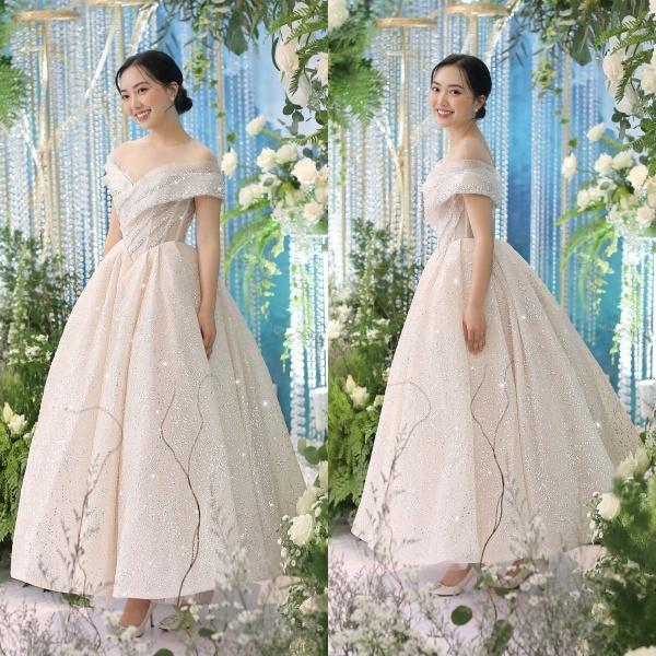 Close to 2 wedding dresses costing nearly 1 billion of Ha Duc Chinh's wife-6
