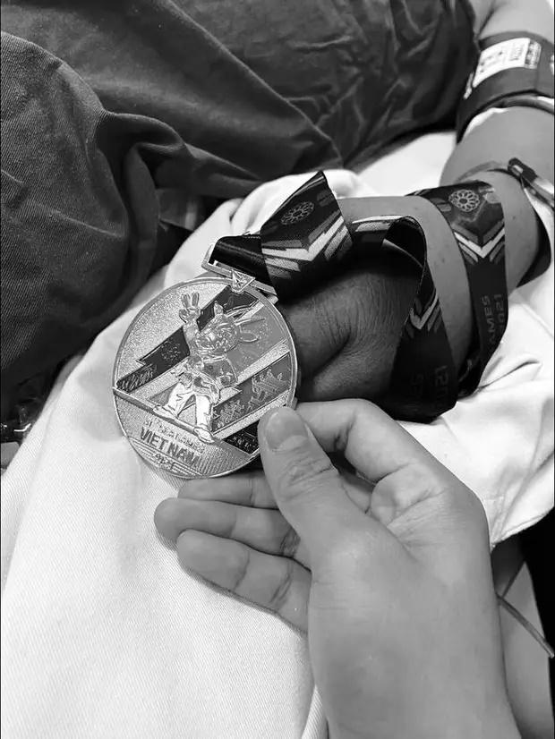 Bố VĐV Tô Thị Trang qua đời sau khi con gái giành HCV Sea Games-1