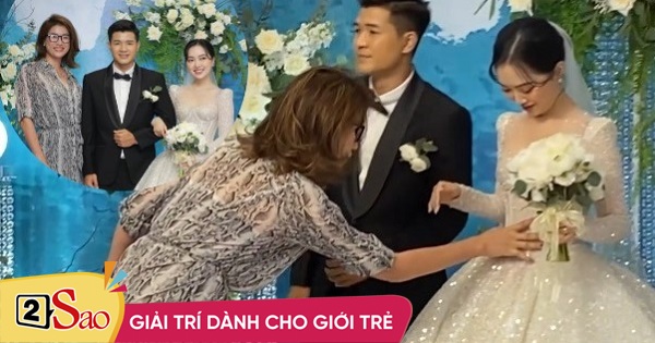 Trang Tran caused controversy when checking Ha Duc Chinh’s bride’s belly