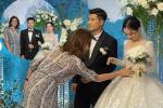 Trang Trần gây tranh cãi khi 'check bụng' cô dâu của Hà Đức Chinh