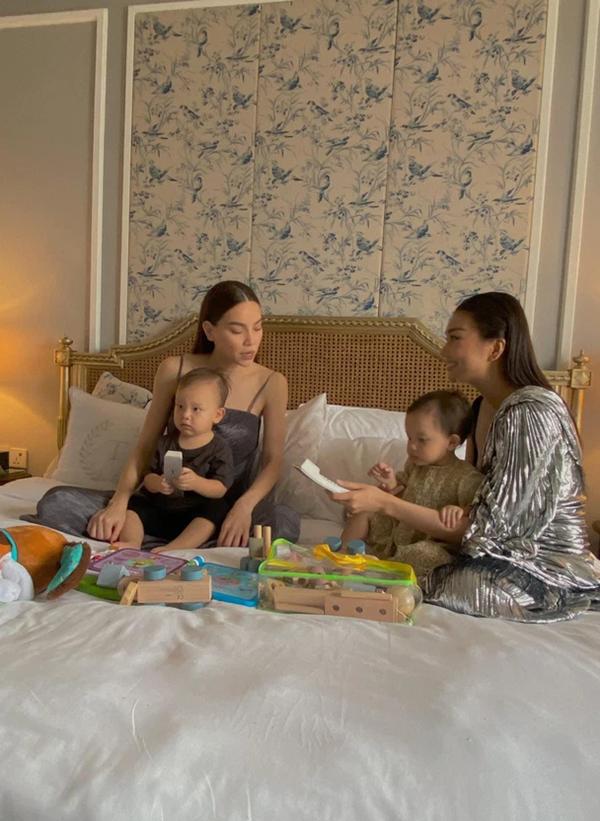 Hộ tống mẹ đi làm, Bo, Winnie đến Lisa - Leon đều ẵm spotlight-11