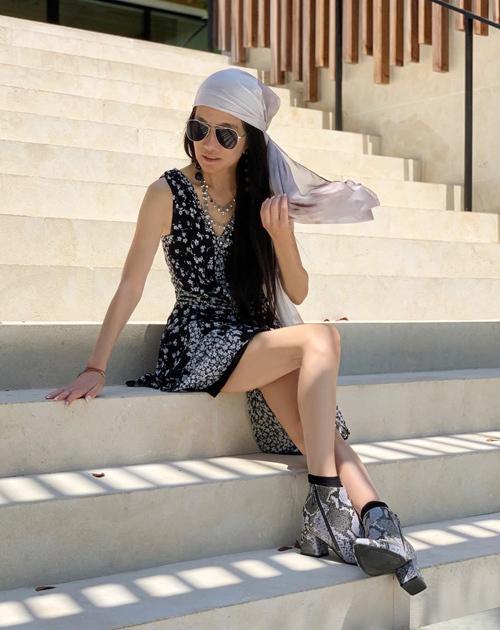 Vera Wang gây sốc với gương mặt nhàu nhĩ, body xập xệ tuổi 73-6