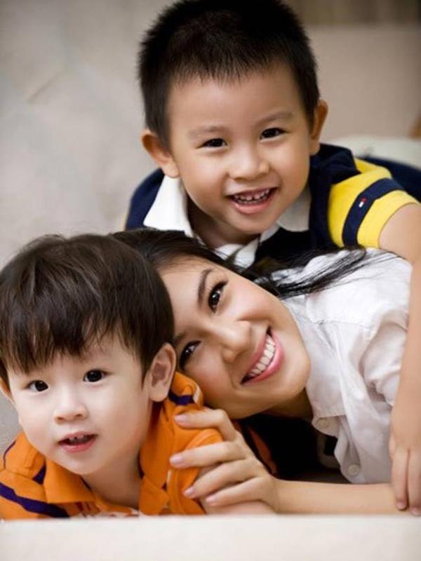 Con trai Kim Thư 15 tuổi cao gần 1m90-11