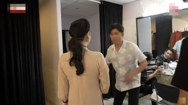 Lâm Vỹ Dạ nhắc đàn em: Nhỏ tuổi nhất làm thế là không được-2