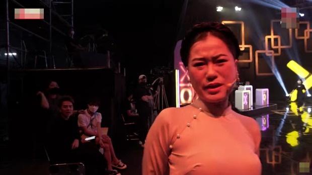 Lâm Vỹ Dạ nhắc đàn em: Nhỏ tuổi nhất làm thế là không được-3