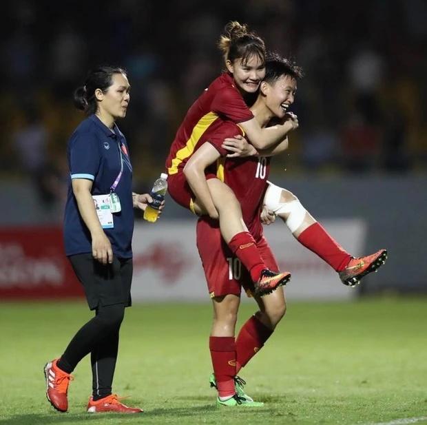 The emotional moment behind the competitive spirit of the Vietnamese women's team-1