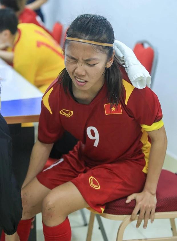 The emotional moment behind the competitive spirit of the Vietnamese women's team-2