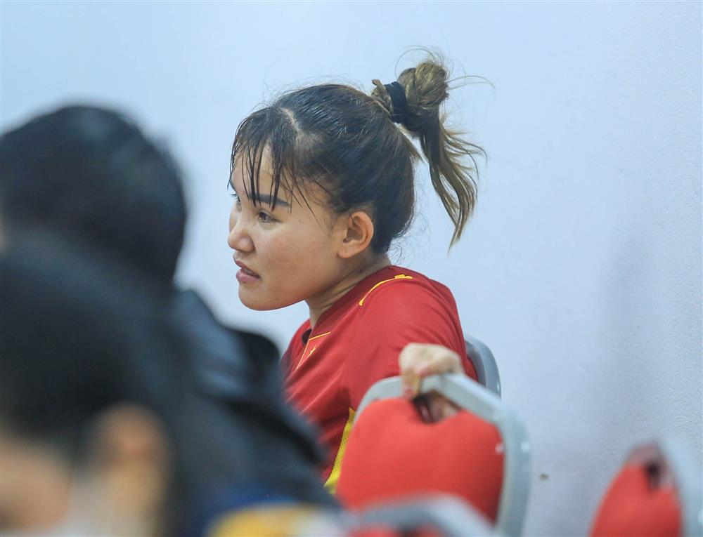 The emotional moment behind the competitive spirit of the Vietnamese women's team-6