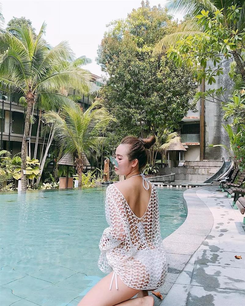 Huyền Lizzie - Vân Trang Thương Ngày Nắng Về sexy hết nấc với bikini-10