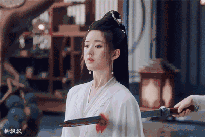 Diễn xuất Triệu Lộ Tư thảm họa hơn Angela Baby-2