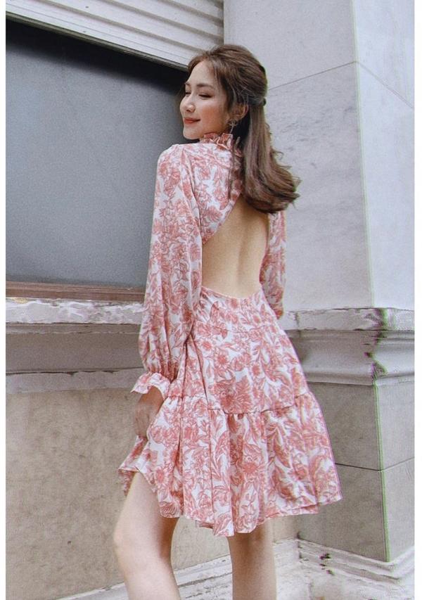 Mẹ bỉm Hoà Minzy mách nước mix đồ gợi cảm xinh như công chúa-6