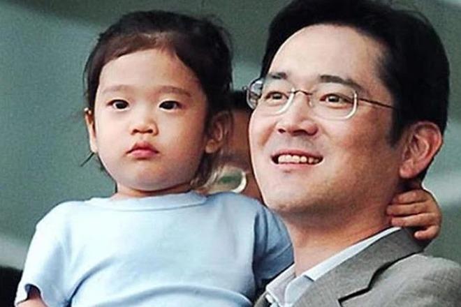 Tiểu thư nhà Samsung nhiều lần gây tranh cãi về style giản dị tới khó tin-2