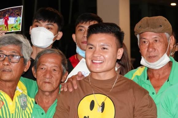 Rumor has it that Quang Hai did not go abroad to join the club in Vietnam?-3
