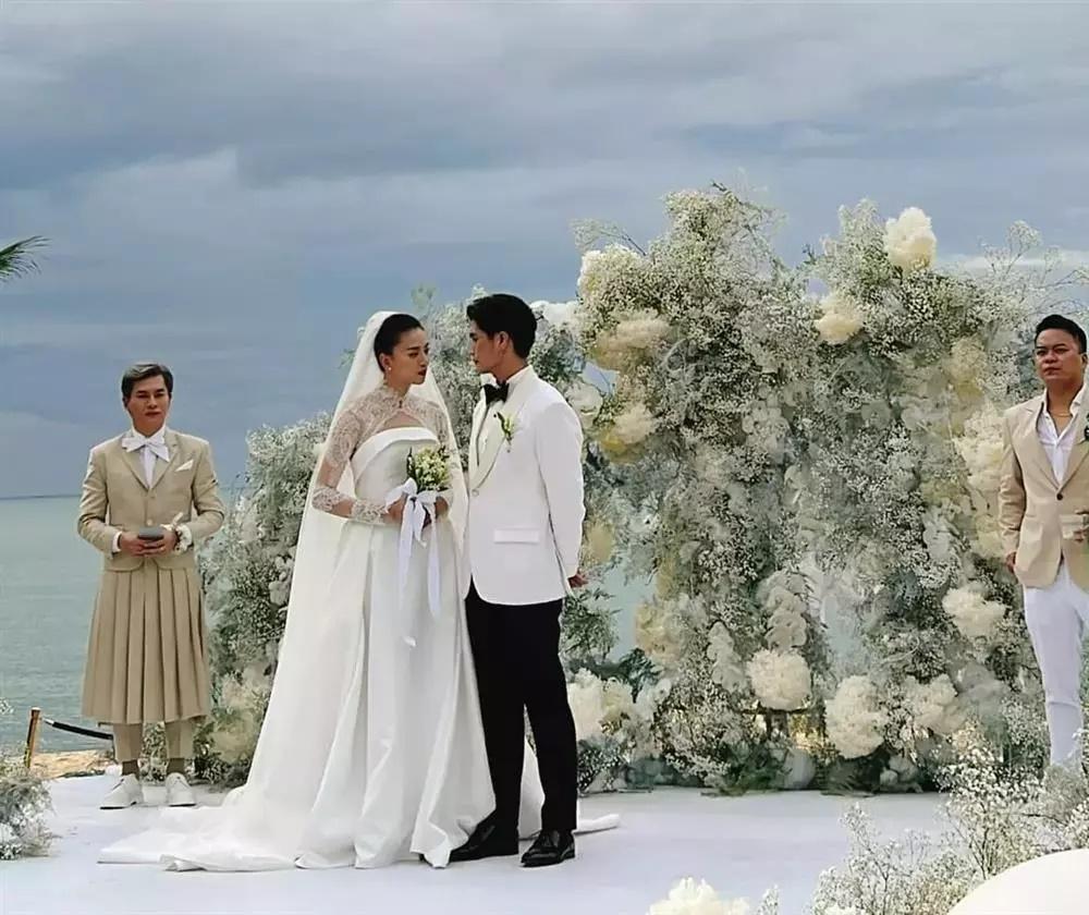 Nam Trung nói về bộ váy gây sốc ở đám cưới Ngô Thanh Vân-1
