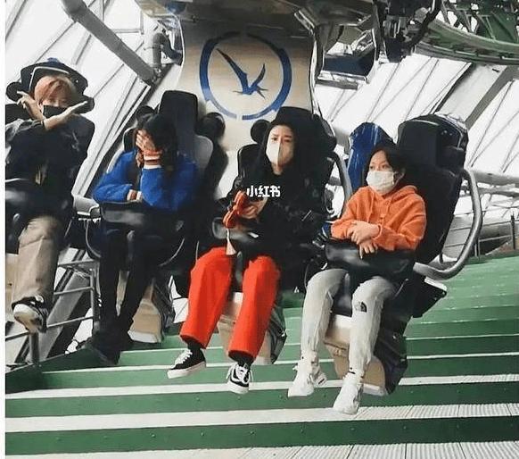 Dương Mịch liên tục đi chơi cùng trai trẻ, danh tính hú hồn-4